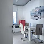 Center Apartment Bardolino