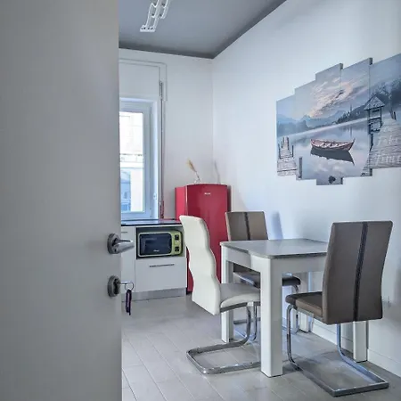 Center Apartment Bardolino